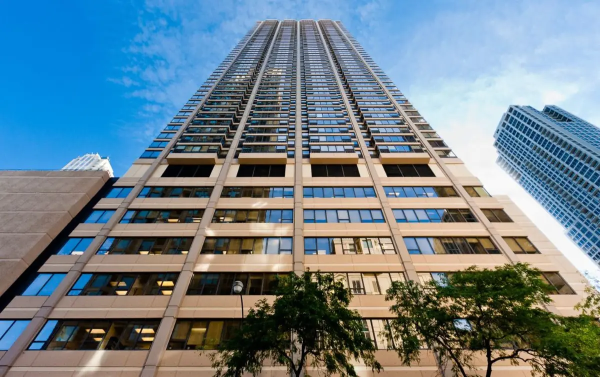 30 E Huron Street