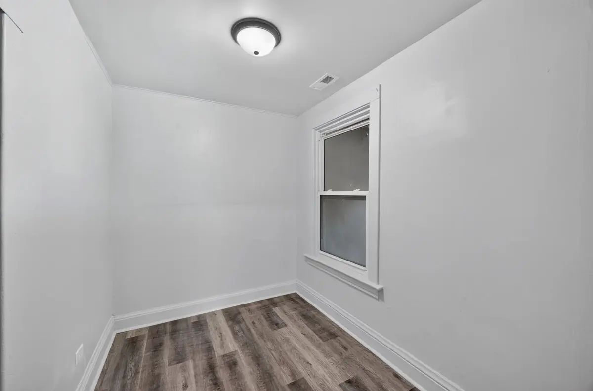 63 W 15TH Street