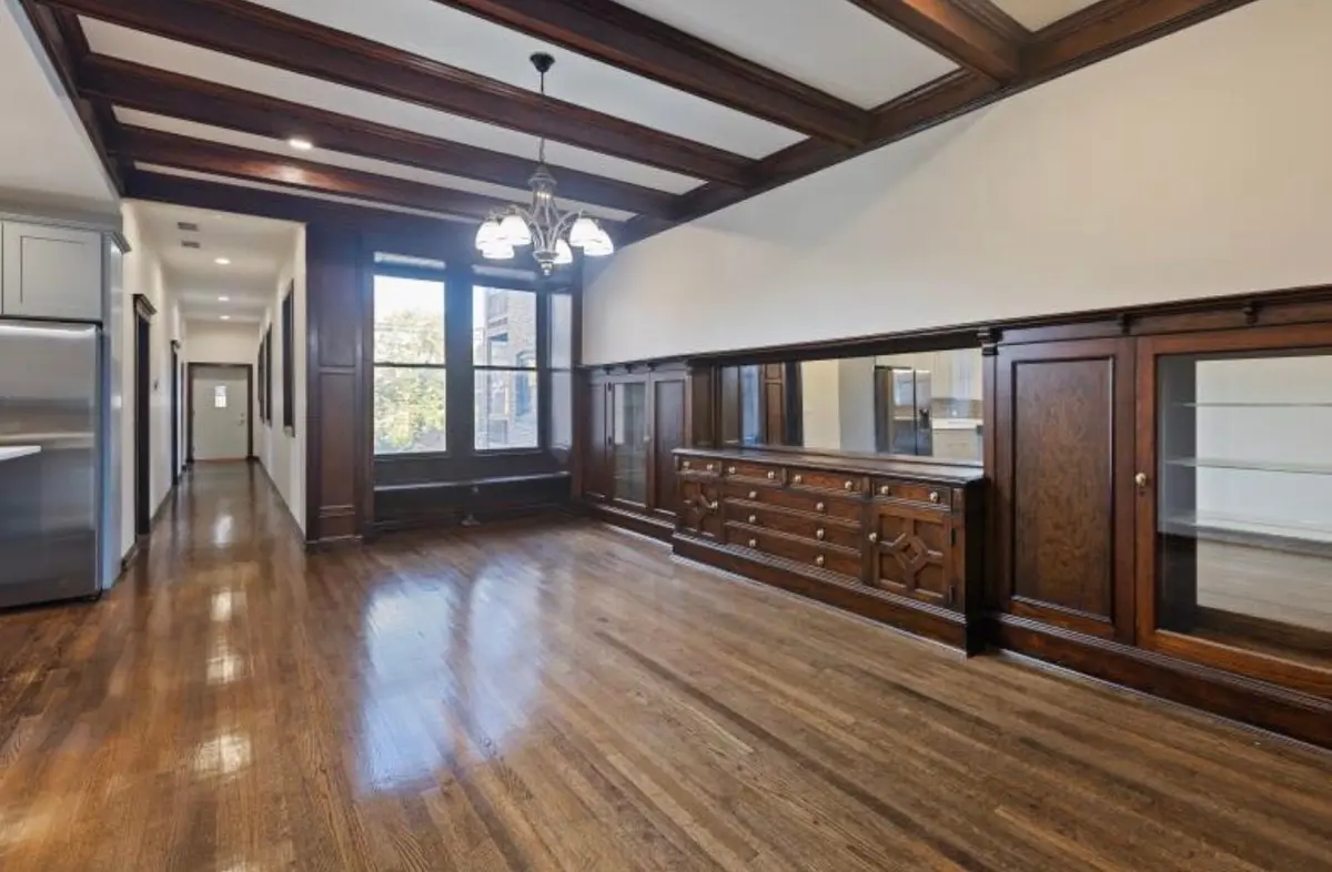 442 E 48th Street