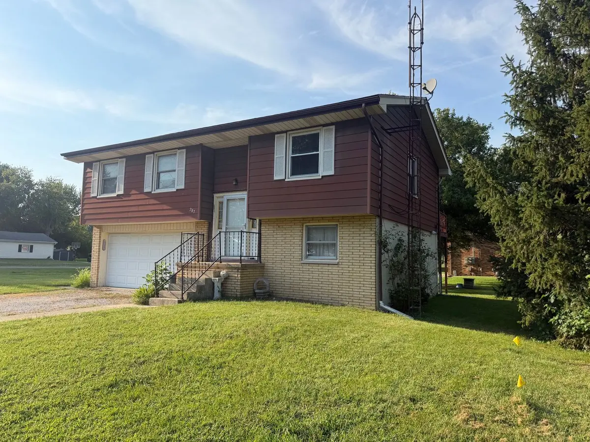 287 W Clay Street