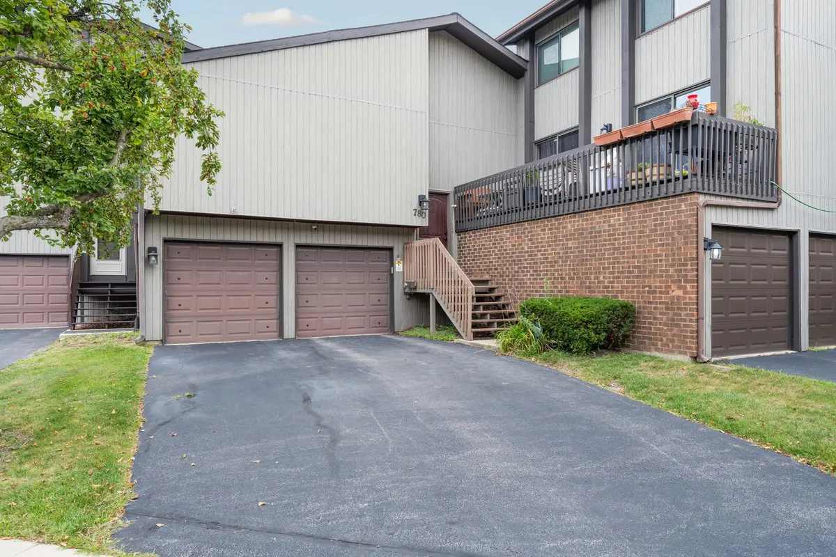 780 Golfview Drive