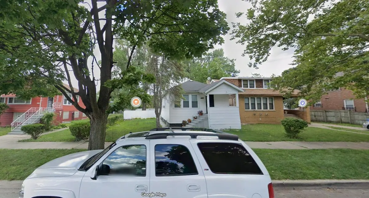 1212 W 111th Place