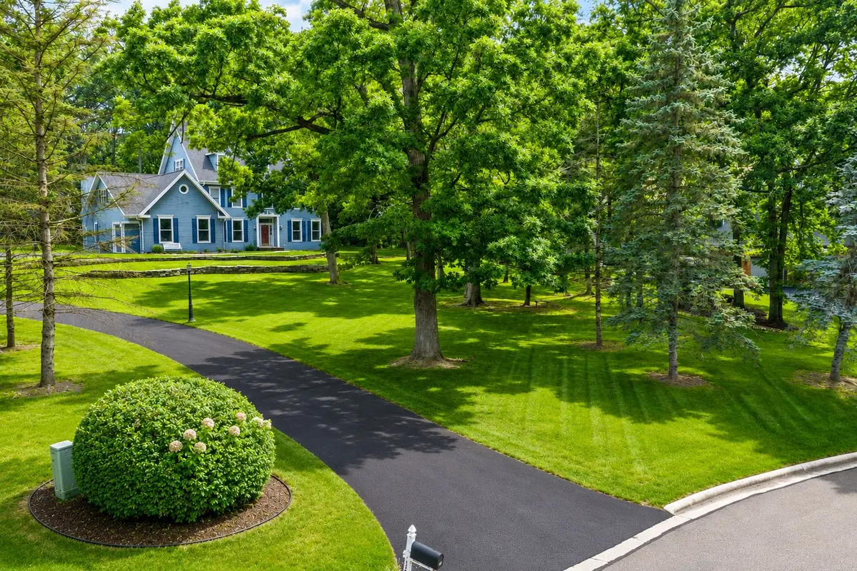 1677 Barberry Circle