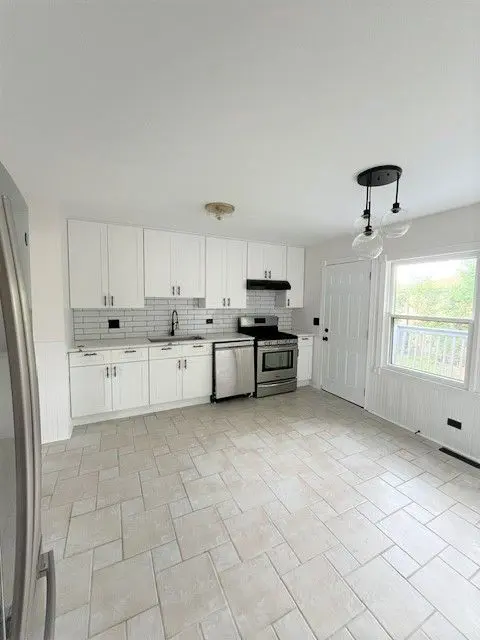 425 Canyon Trail