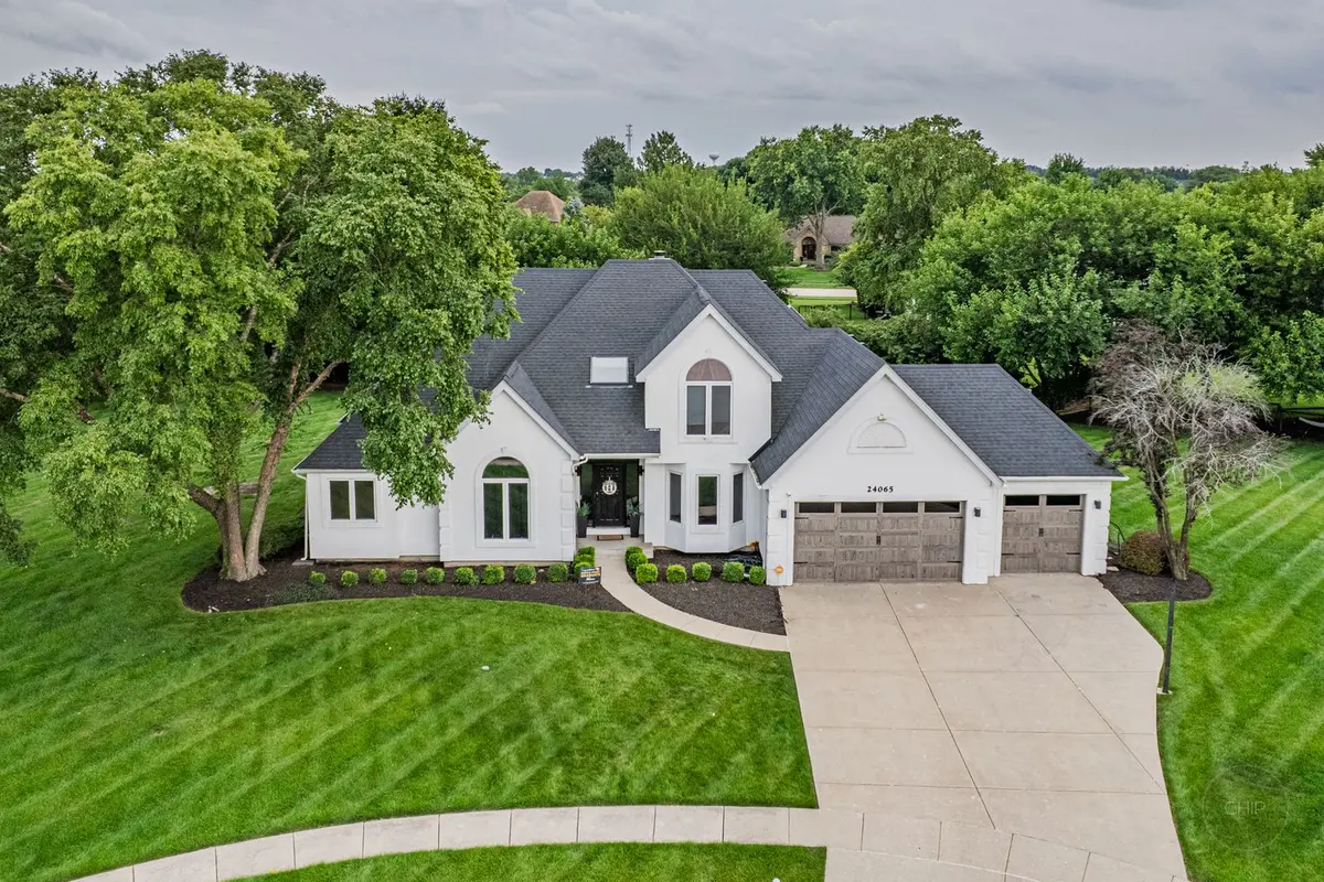 24065 Ascot Court