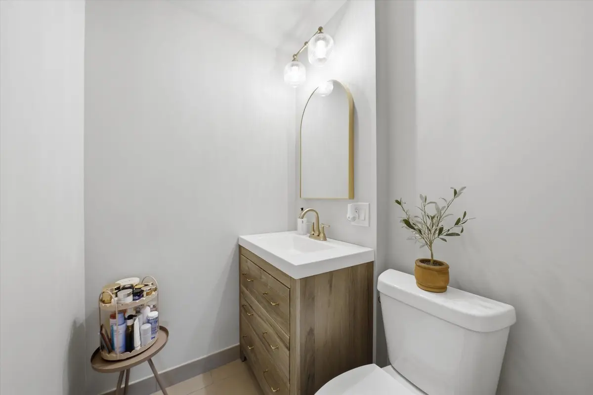 3158 W 88th Street