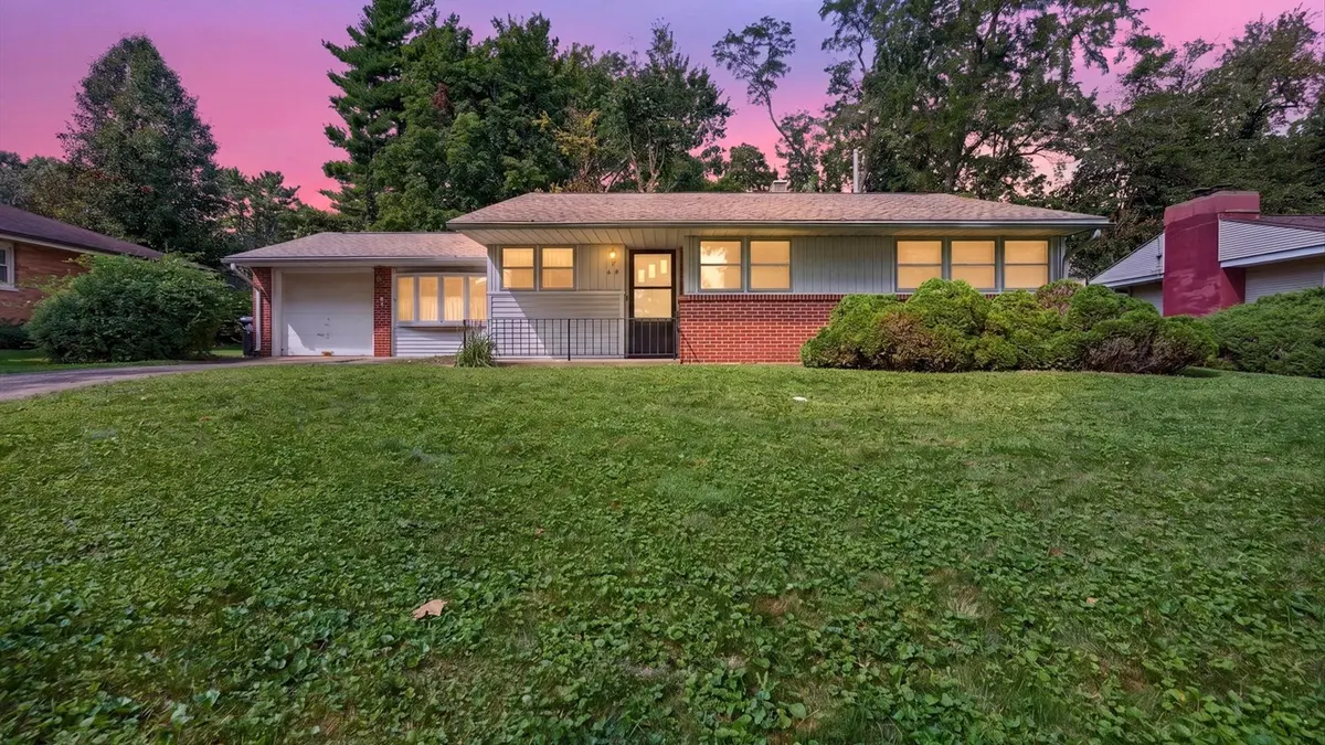 10 Walker Drive