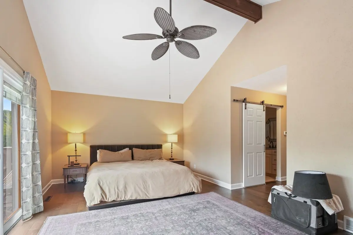 669 Tamarisk Terrace