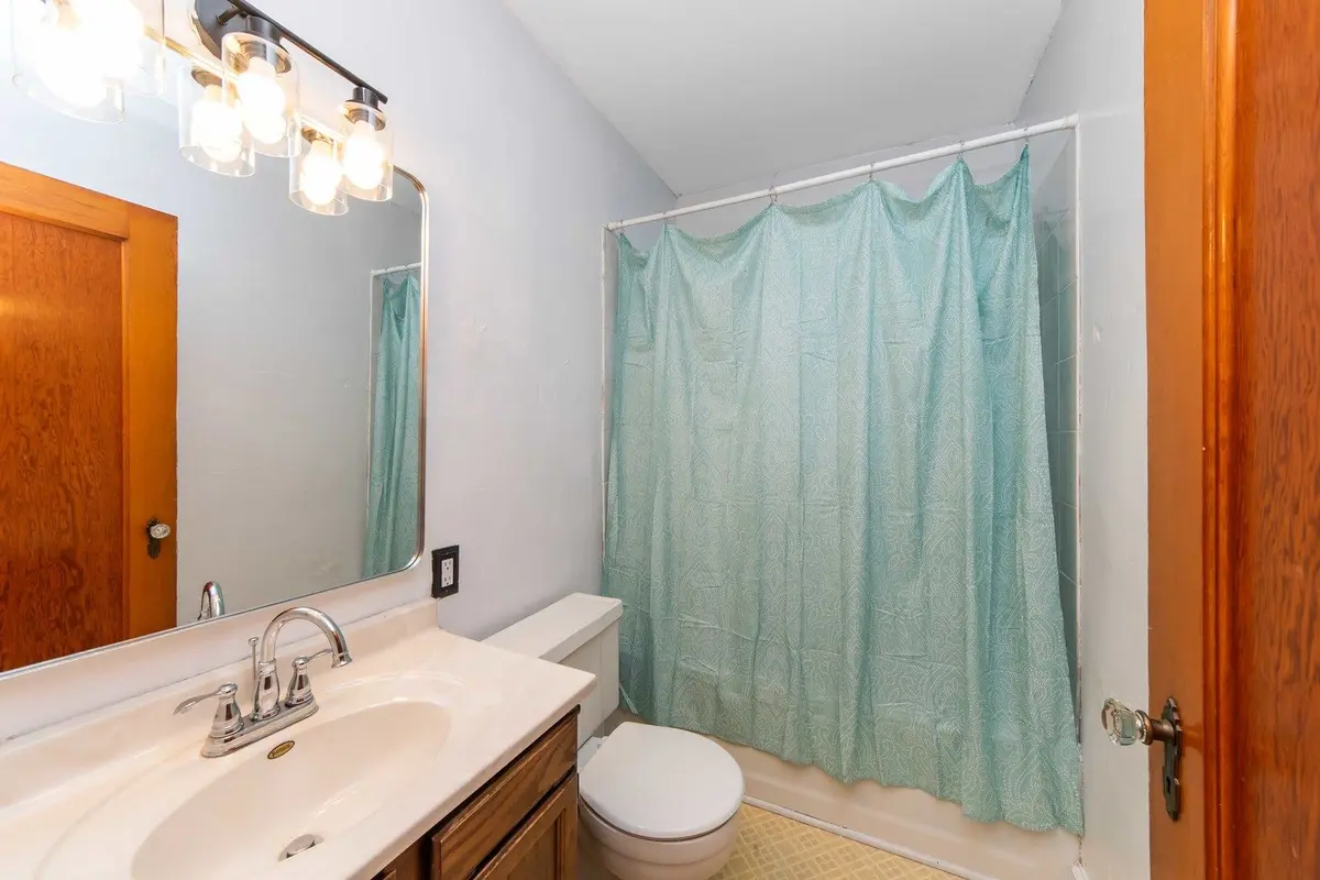 312 W Fifth Street