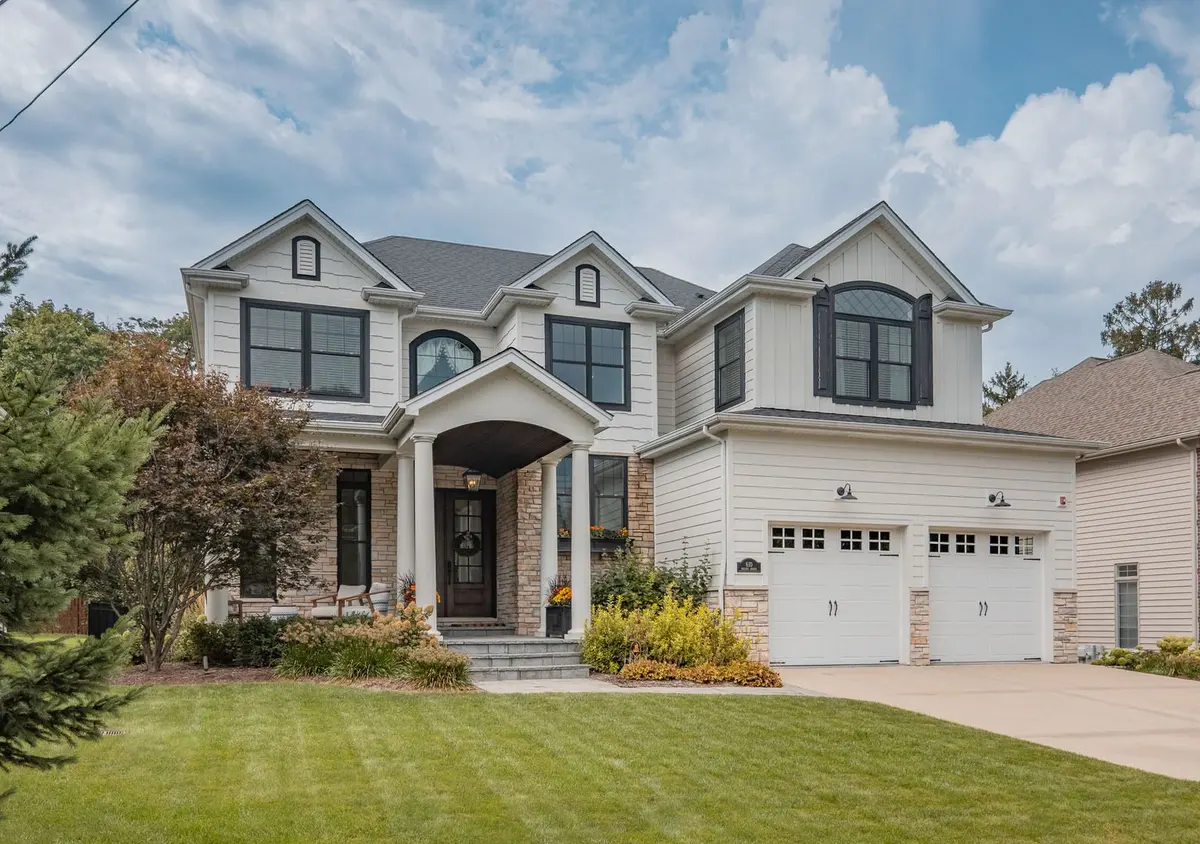 610 Prairie Avenue
