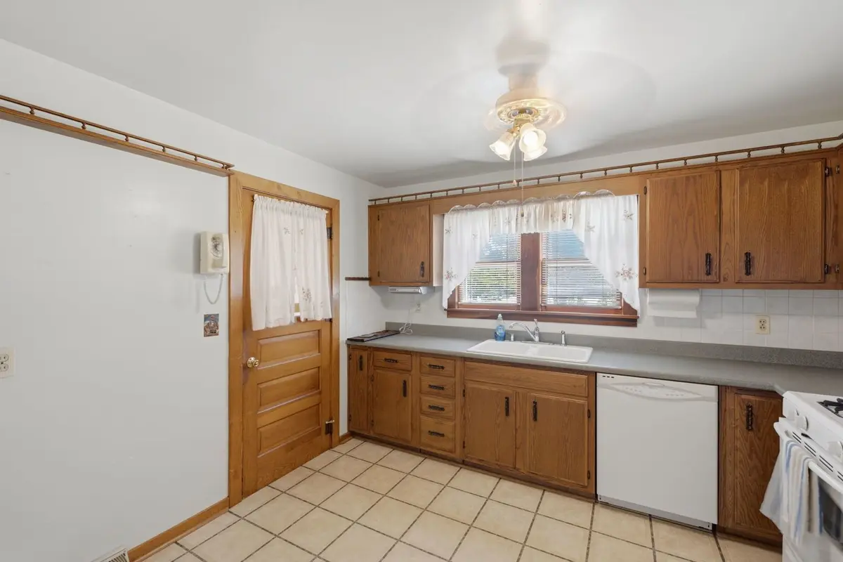 705 SW 4th Street