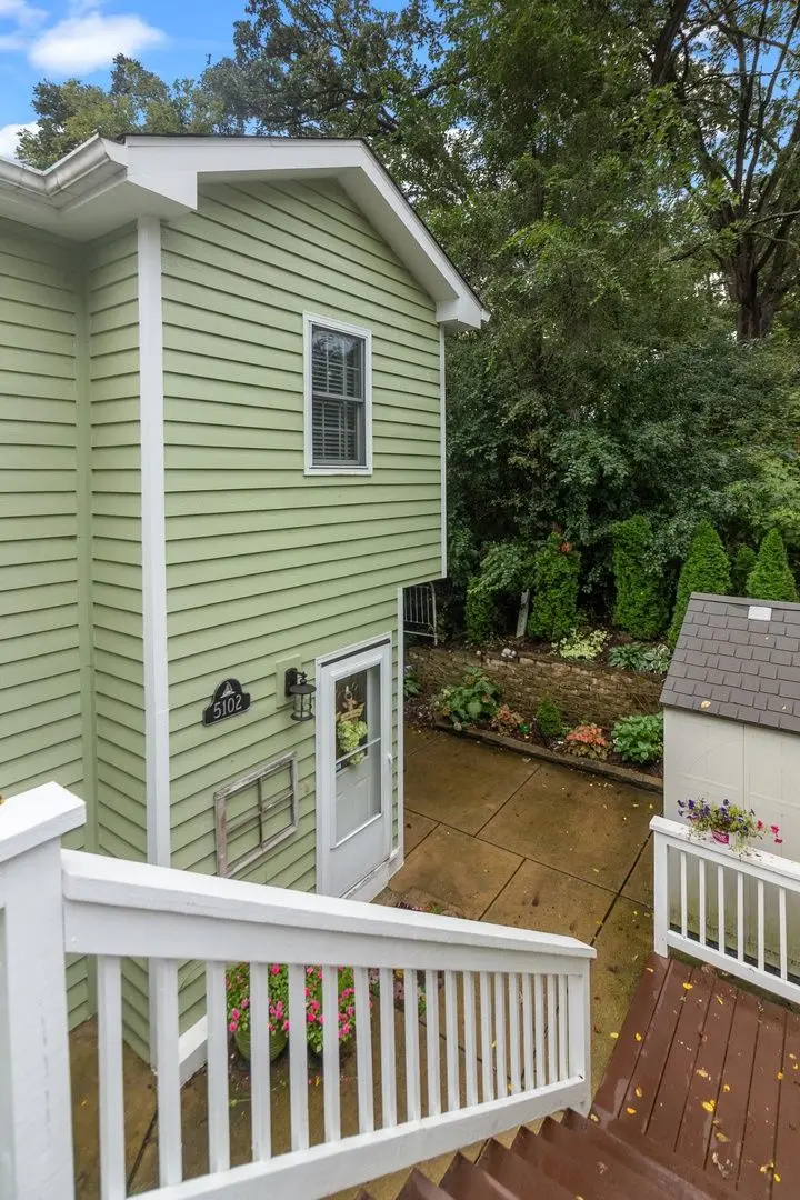 5102 W Lake Shore Drive