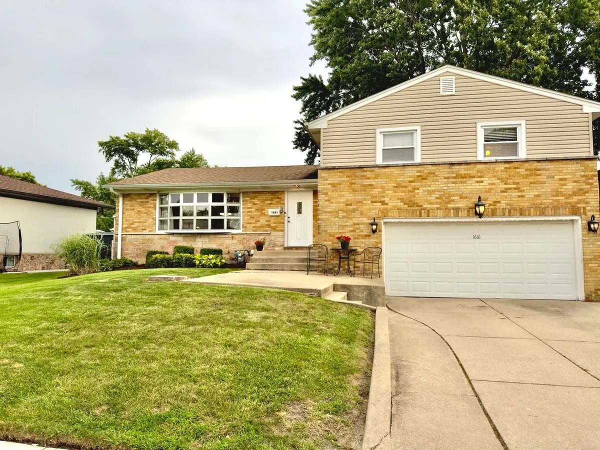 1661 Charleston Court