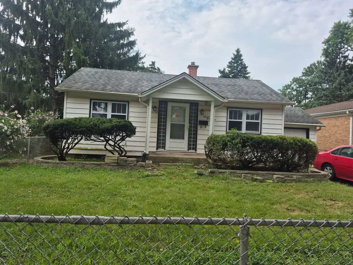 726 E Grand Lake Boulevard