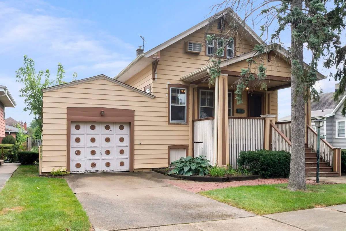 17 N CHESTER Avenue