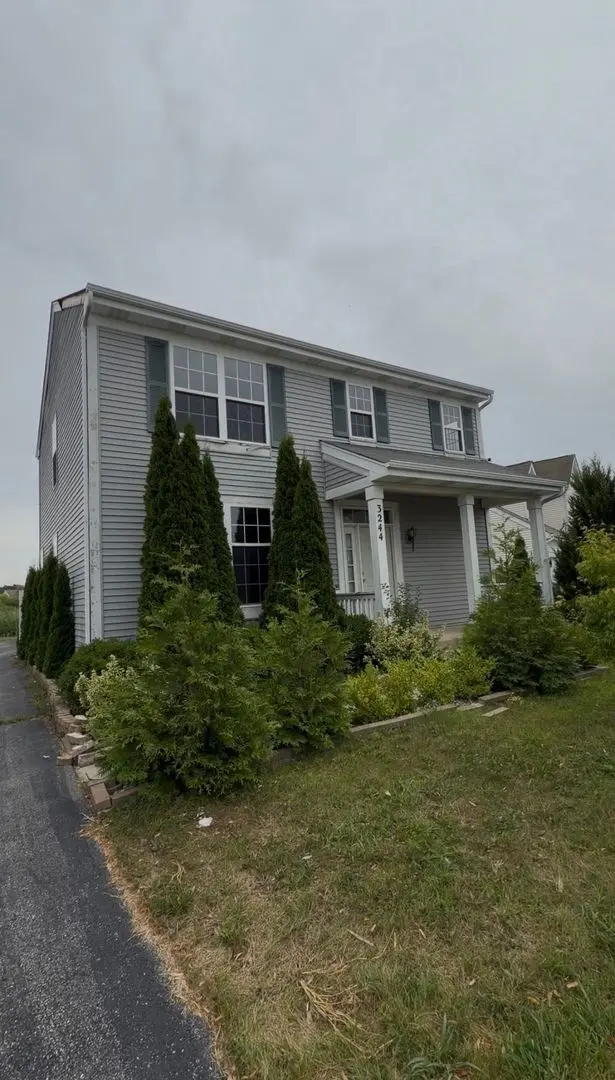 3244 Holden Circle