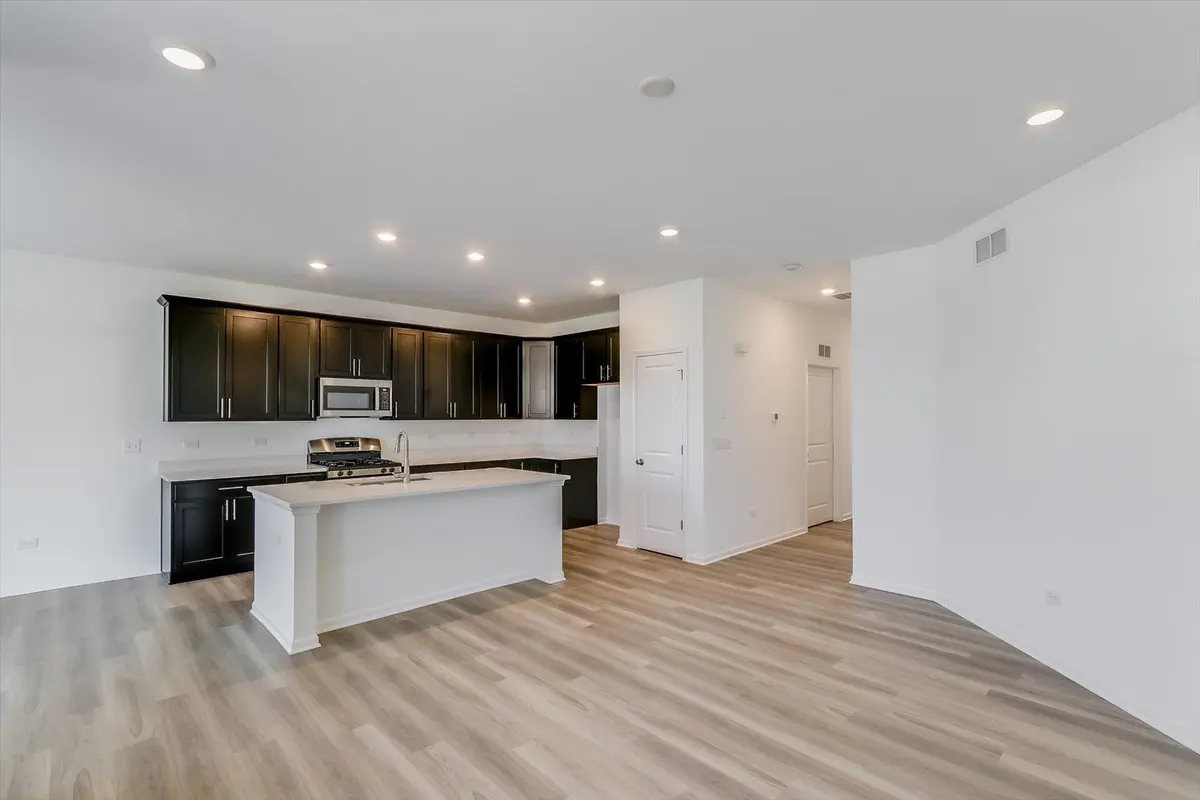 25509 W Alabaster Circle