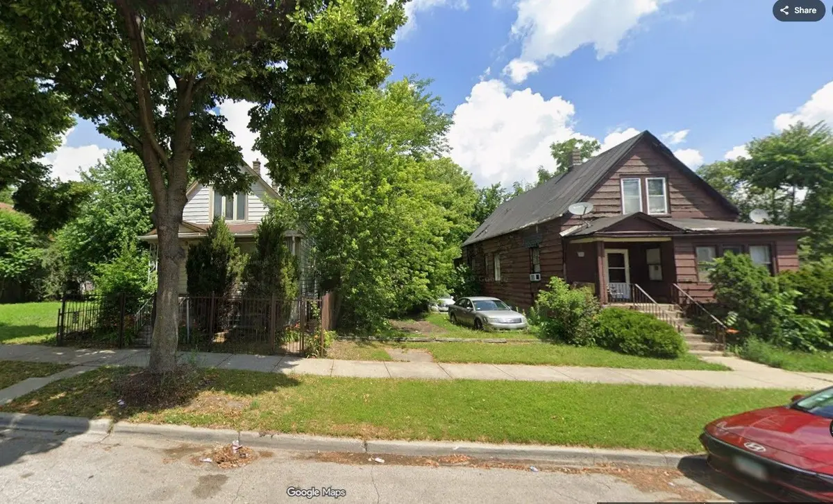 1224 W 72nd Street