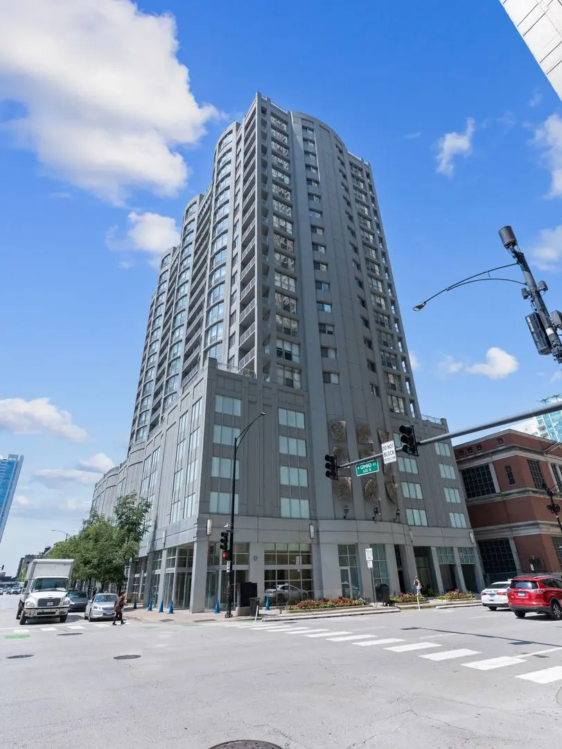 600 N Dearborn Street