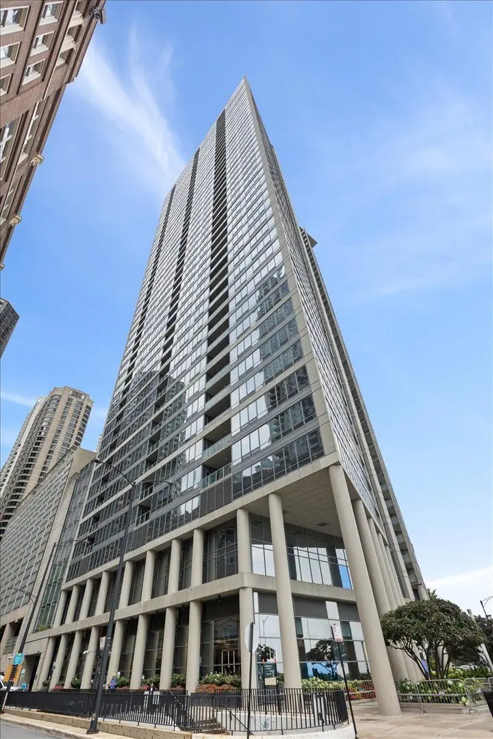 600 N Lake Shore Drive