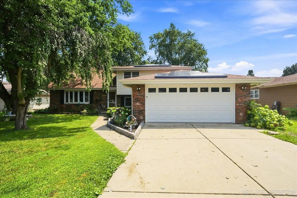 624 Shorewood Drive