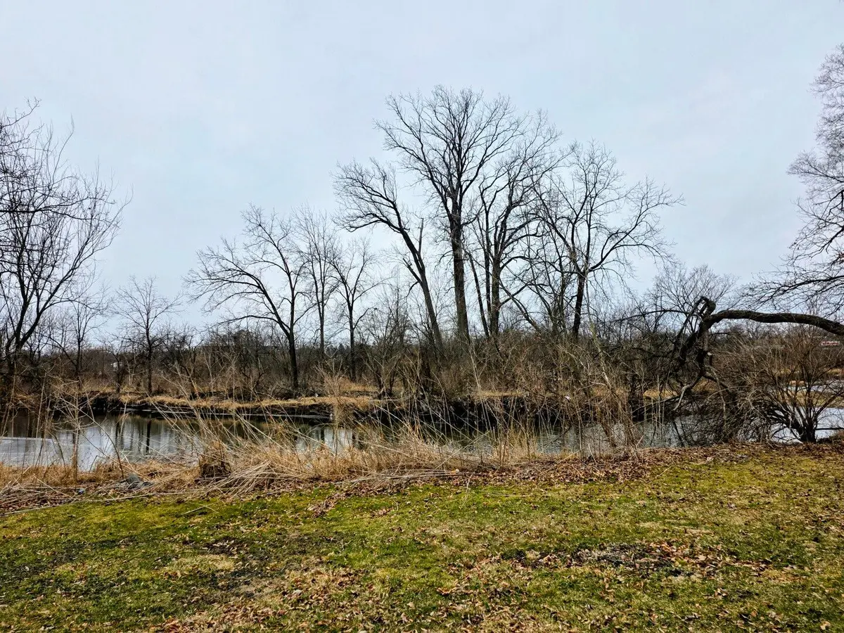 Lot 207 N Cedar Road