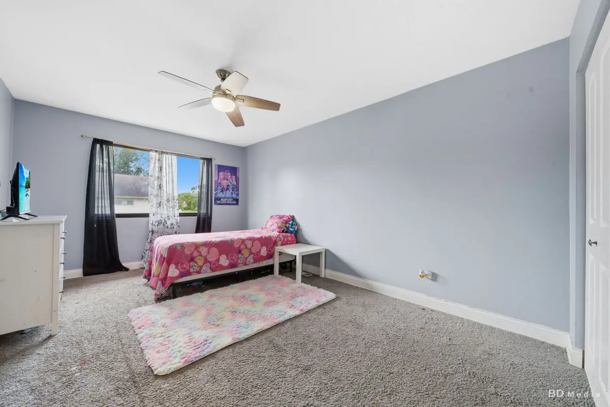 18590 Meadow Lane