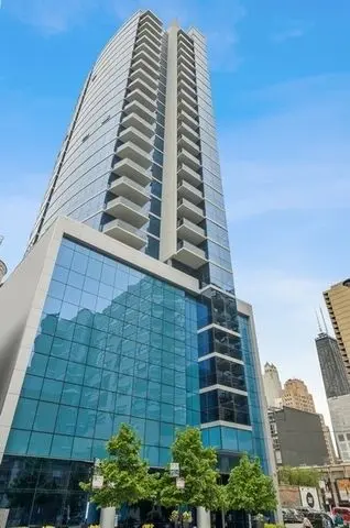 110 W Superior Street