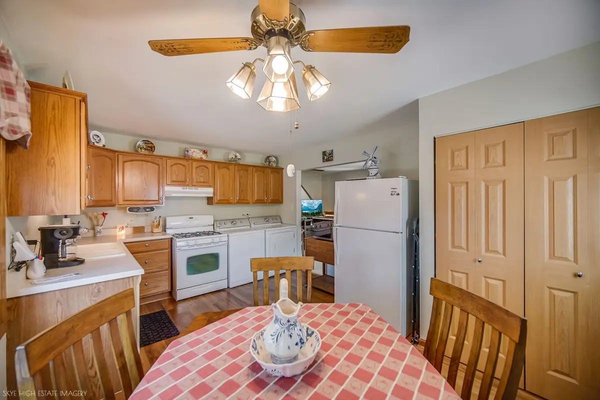 8724 Cranbrook Lane