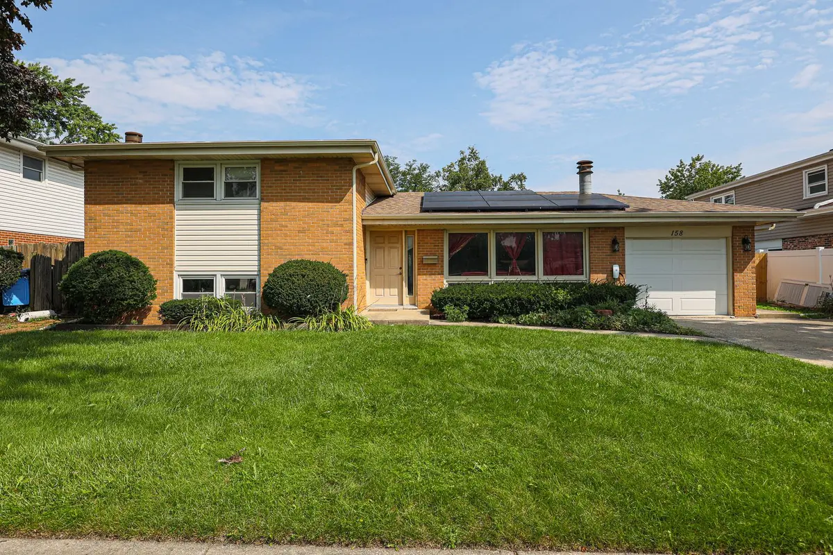 158 W Bradley Street