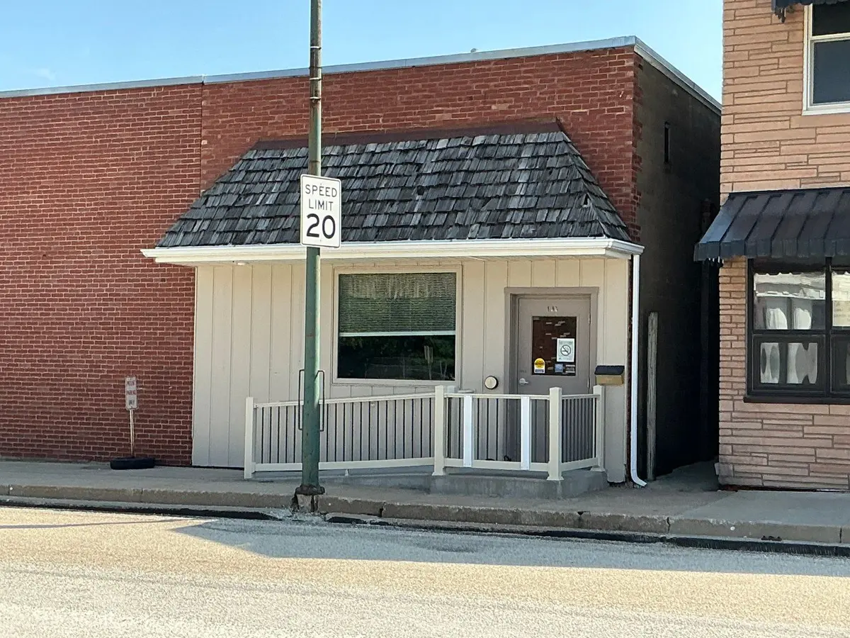 106 N East Street