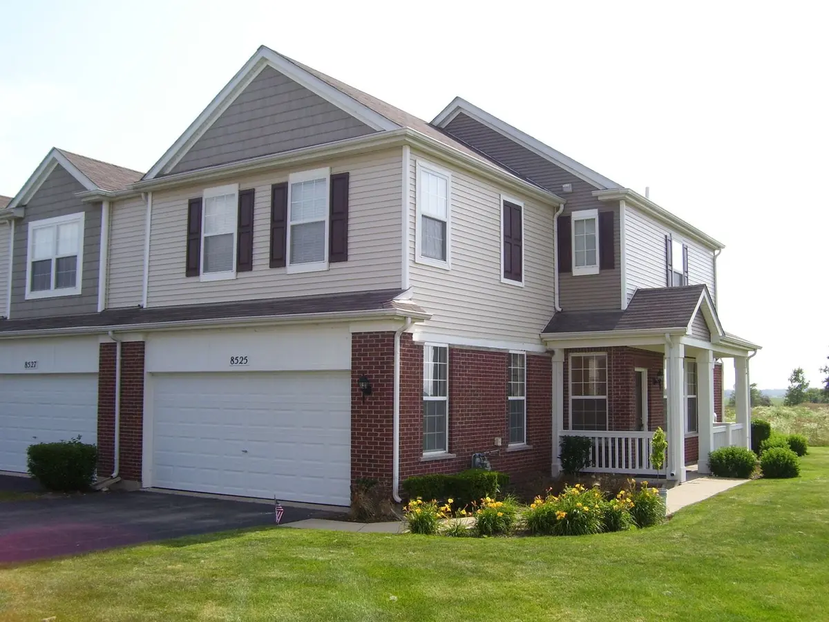 8525 SAWYER Court