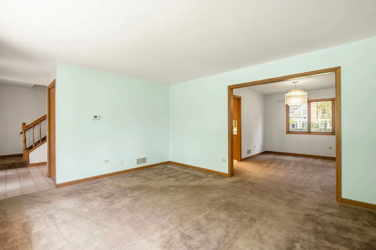 360 E Woodland Road