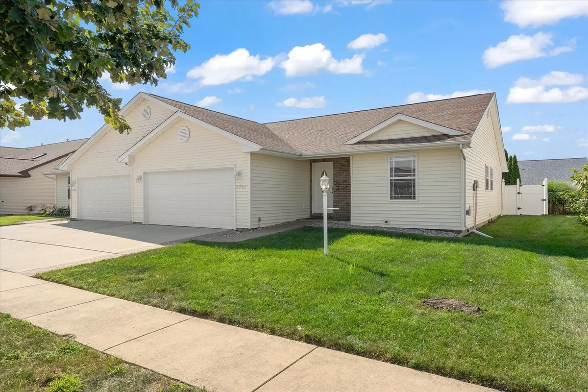 1703 E Lexington Drive