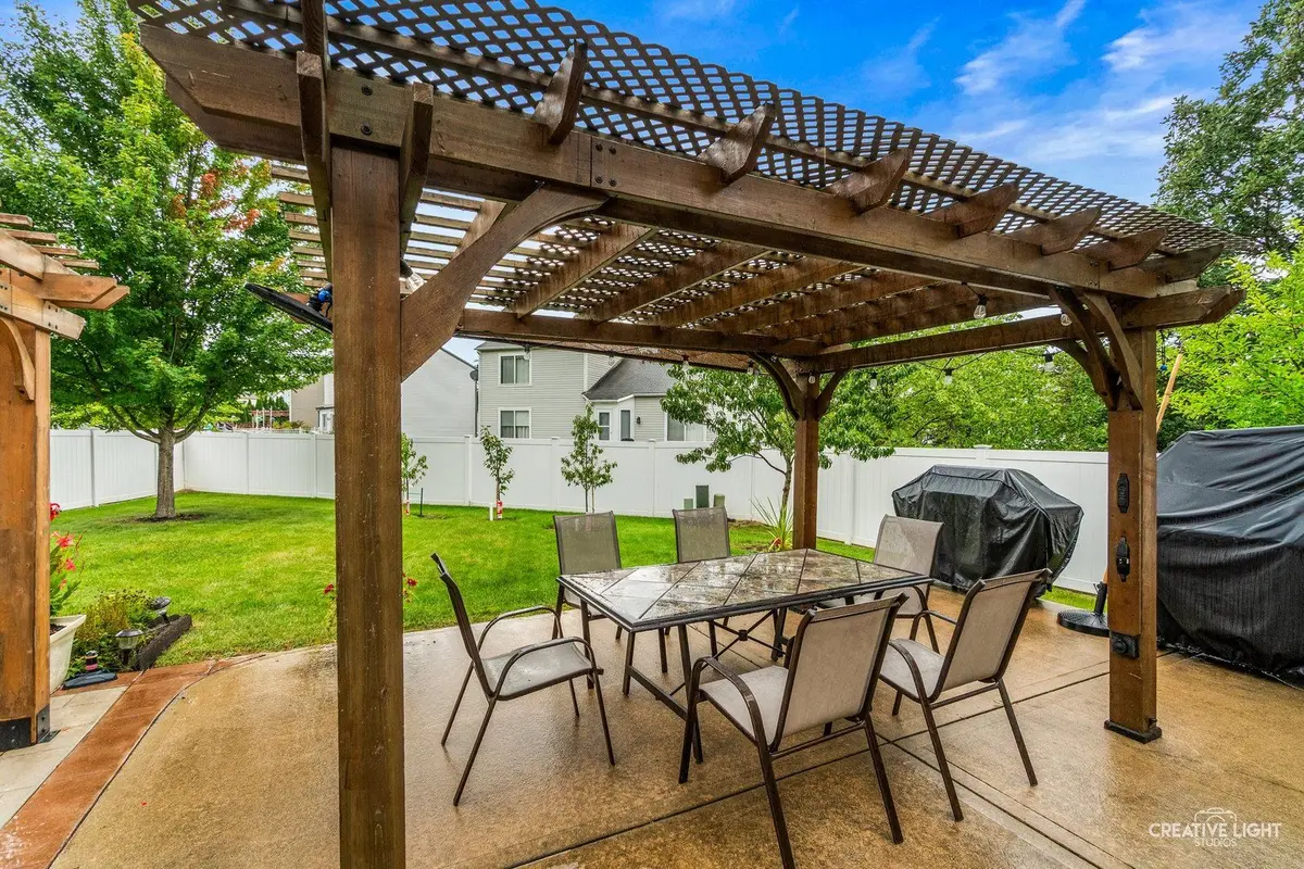 2377 Coral Cove