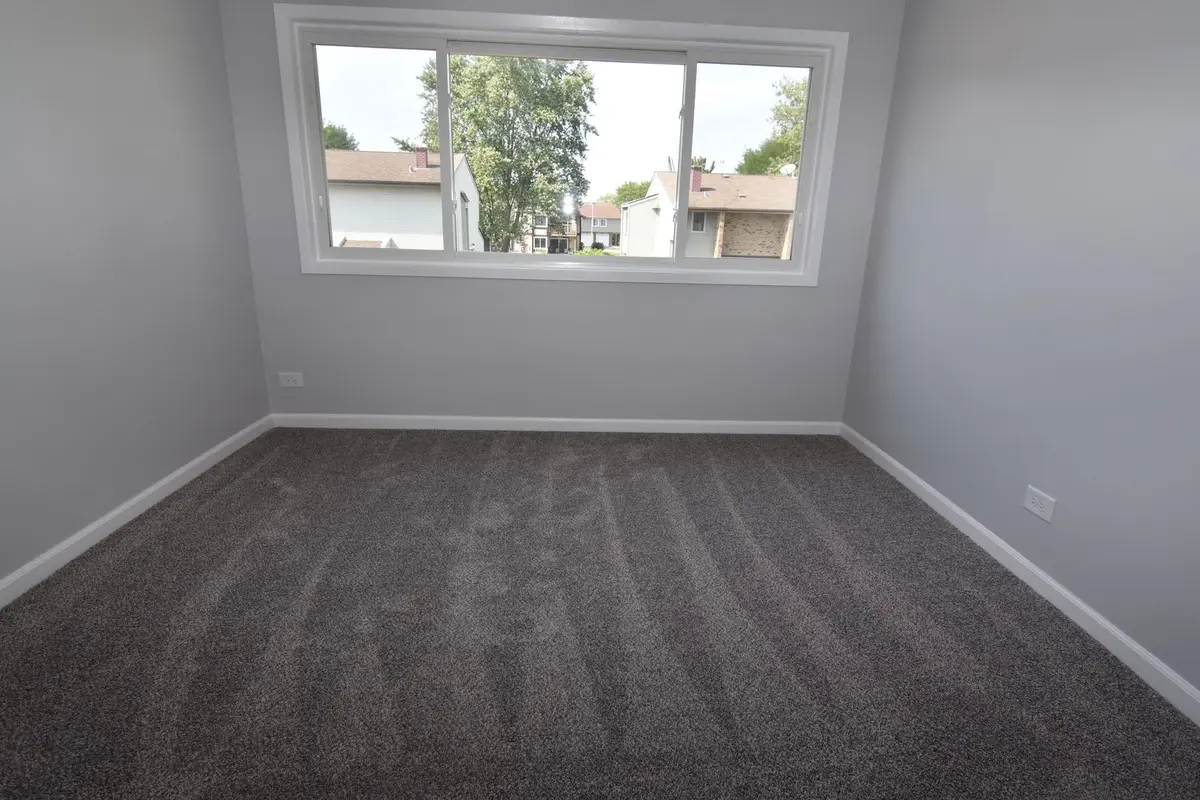 843 Oakside Lane