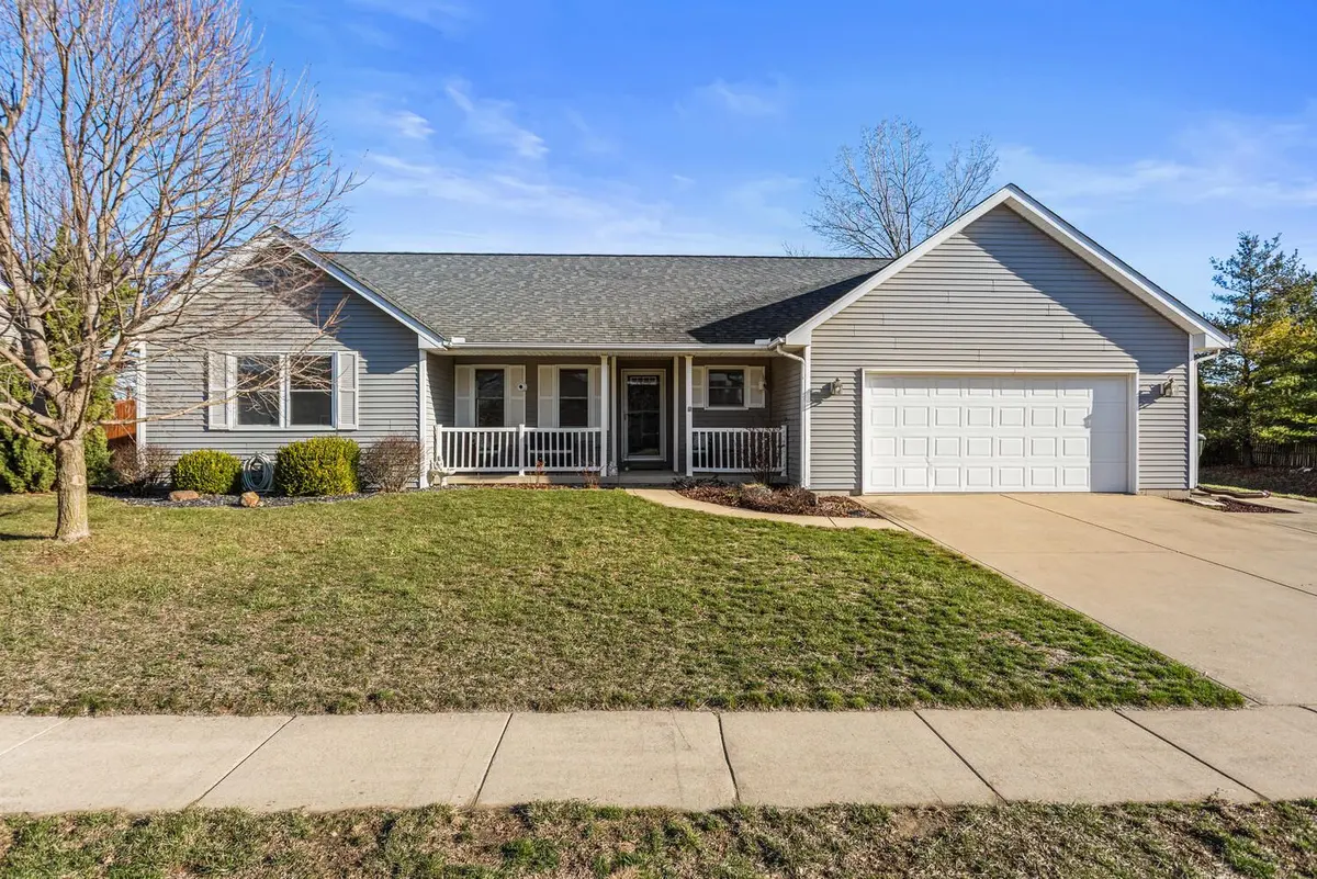 1202 Edgeview Drive