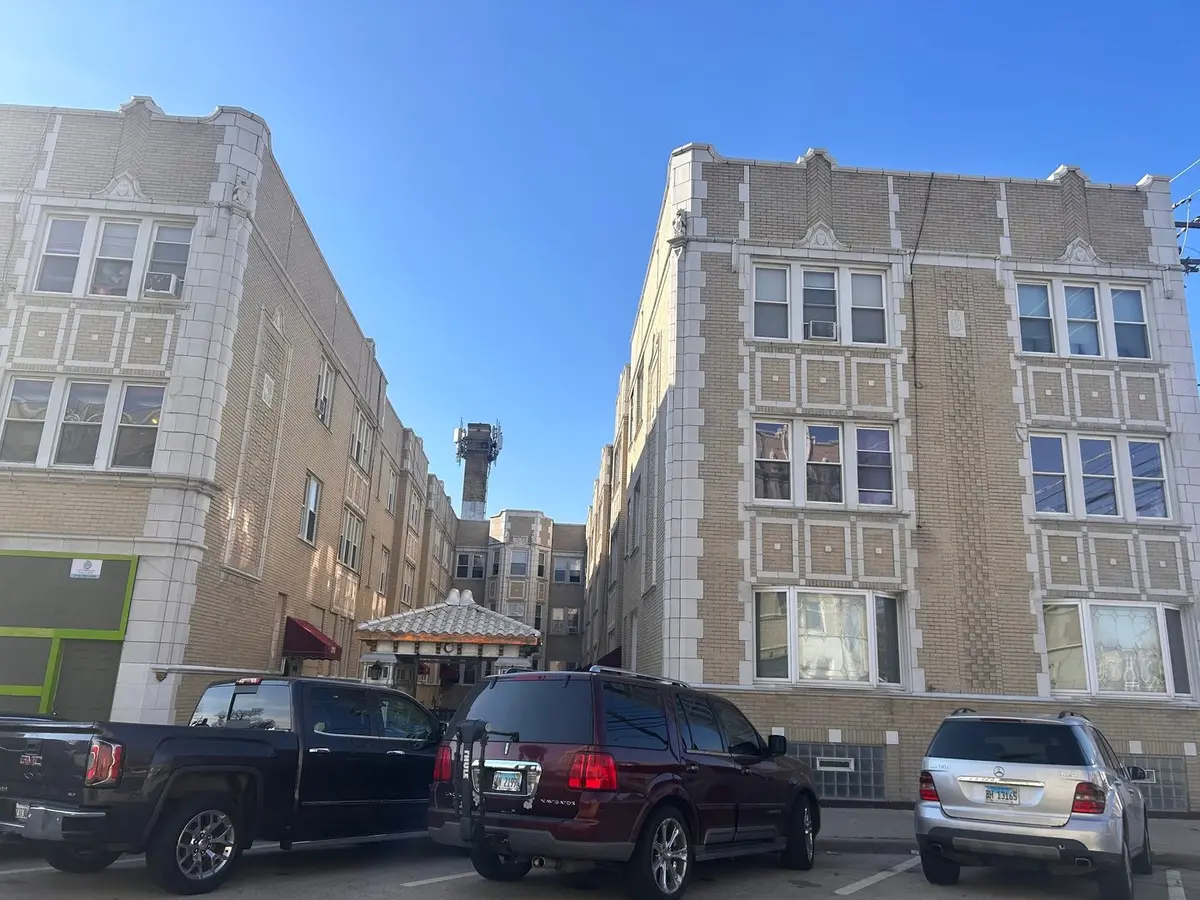6500 W cermak Road
