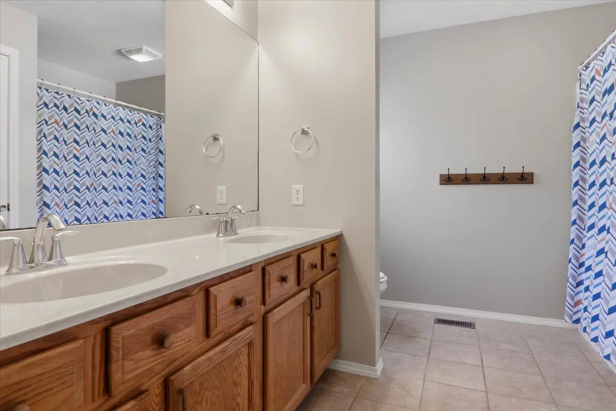 1716 Sunrise Point