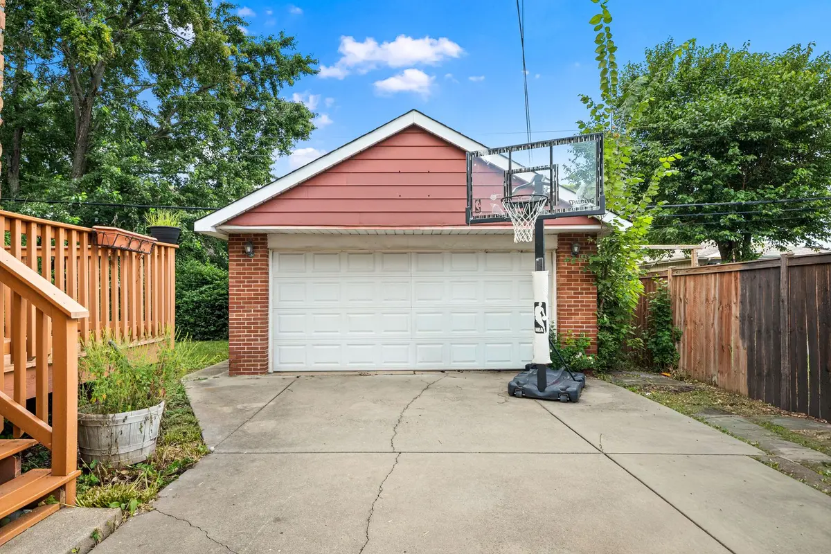 4838 W 97TH Place