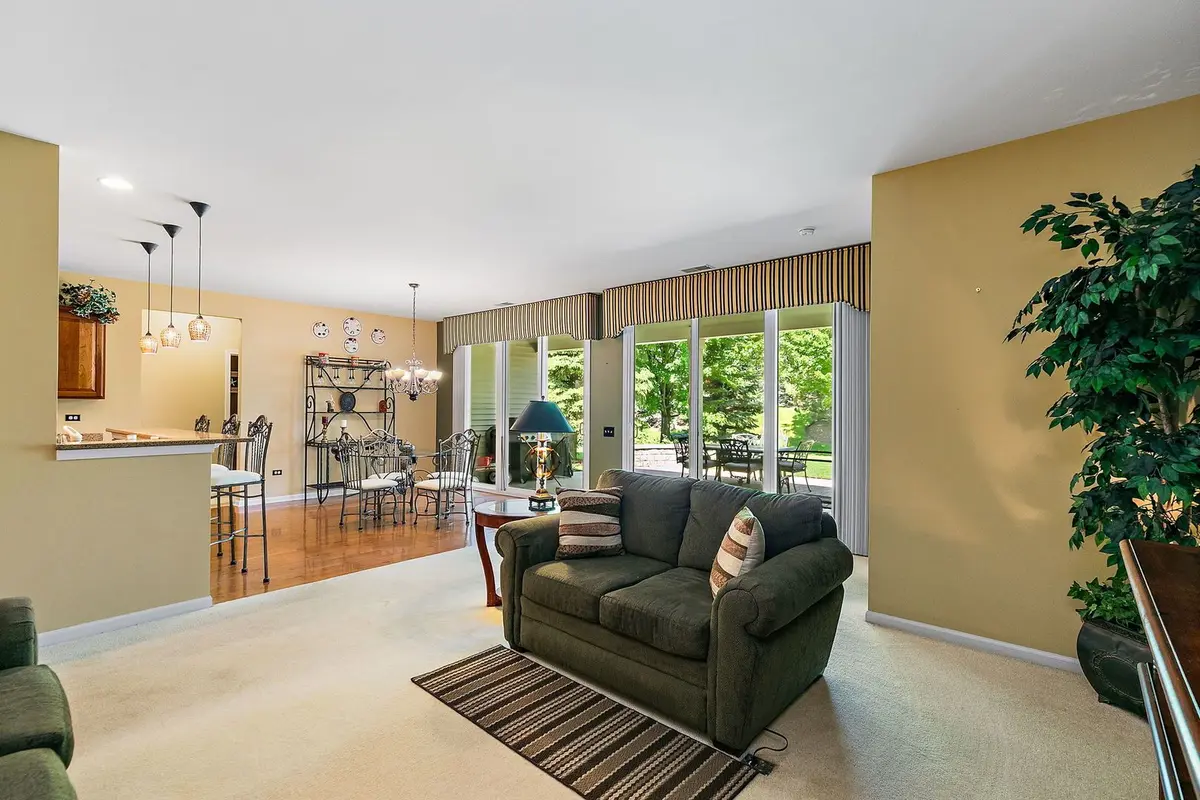 12225 Arlington Drive