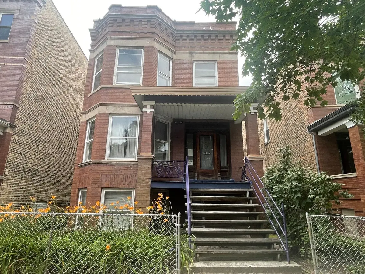 2343 W Cortez Street