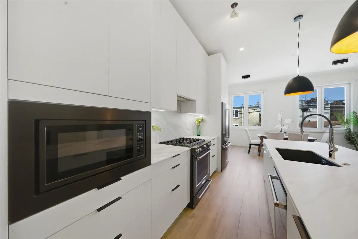 4250 W Belmont Avenue