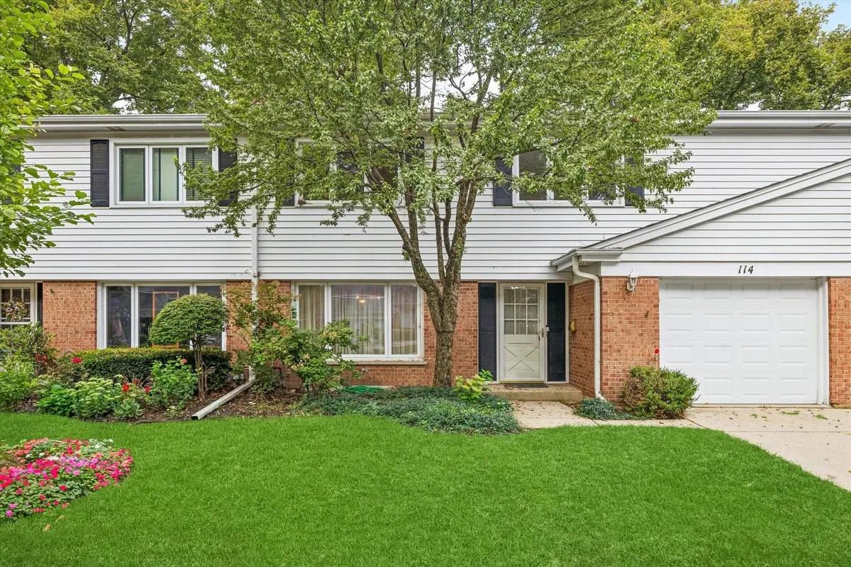 114 N Peartree Lane