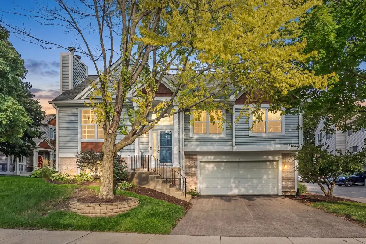 1651 Apple Tree Lane