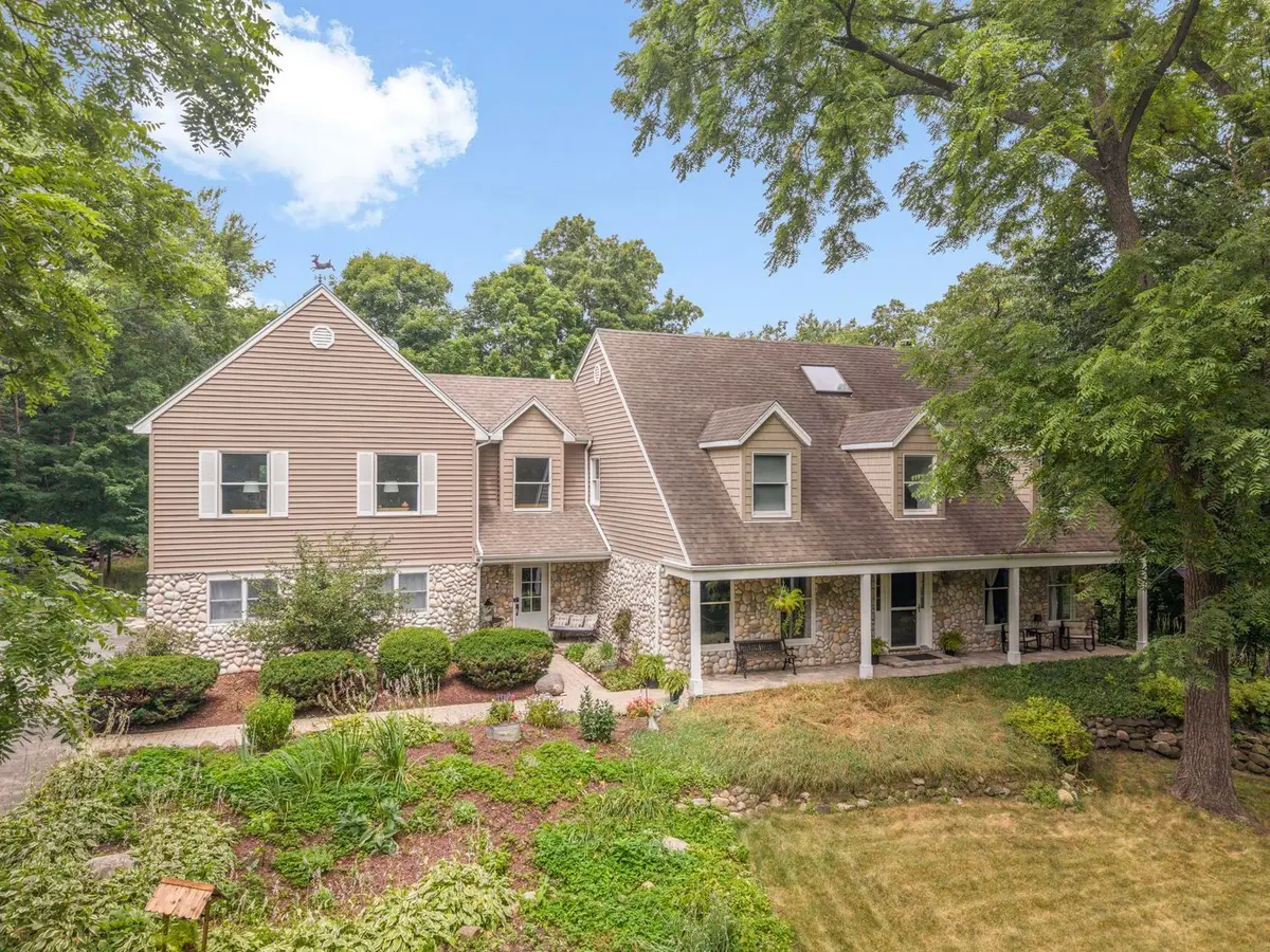 8310 MASON HILL Road