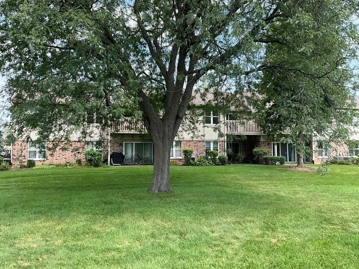 1206 Streamwood Lane