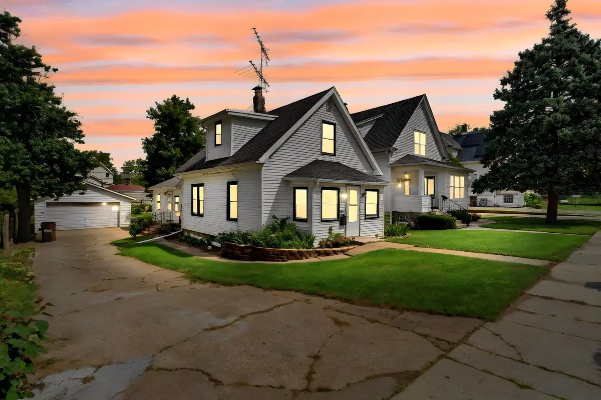 1107 Sterling Avenue