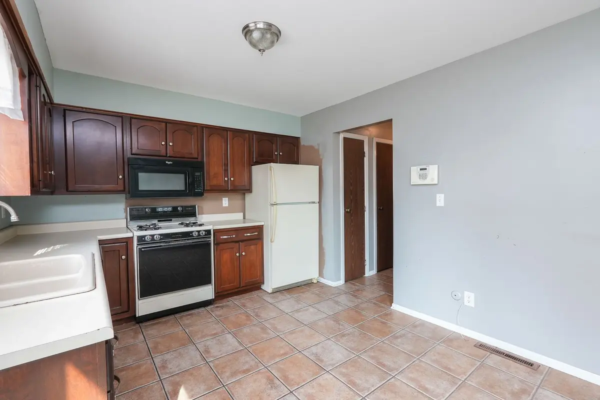 10 Briarcliff Court