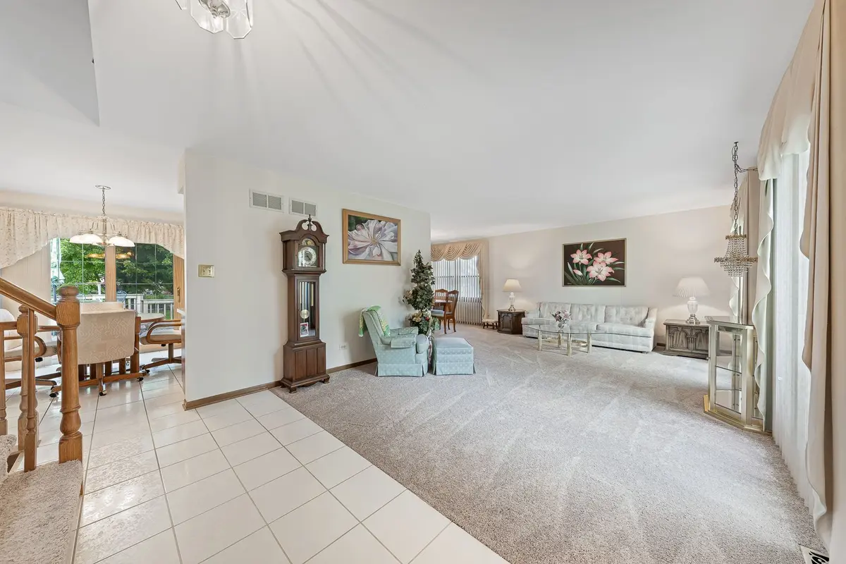 7502 W Lakeside Drive